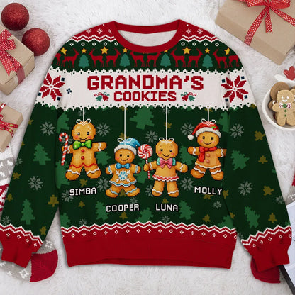 Personalized Grandma Cookies Printed Sweatshirt with Gingerbread Kids, Festive Christmas Gift for Grandma