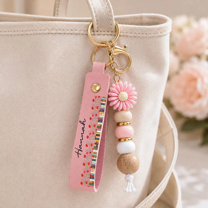 Personalized PU Leather Daisy Keychain with Beaded Charm, Pink Floral Style, Unique Gift for Girls