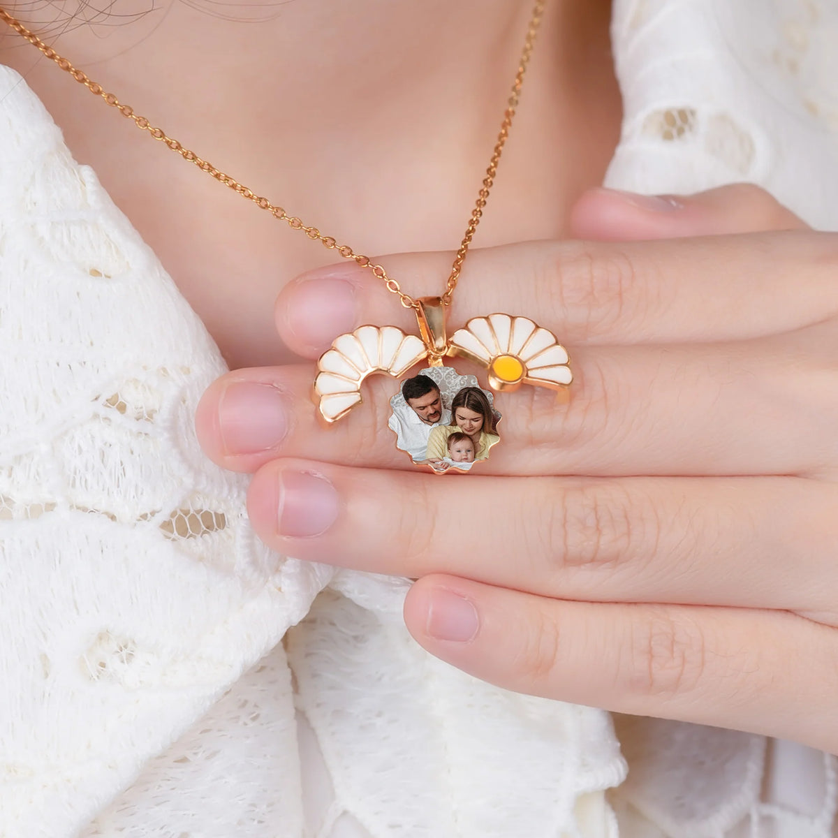 Personalized Stainless Steel Daisy Necklace With Custom Photo - Sweet Everyday Keepsake, Unique Gift For Mom
