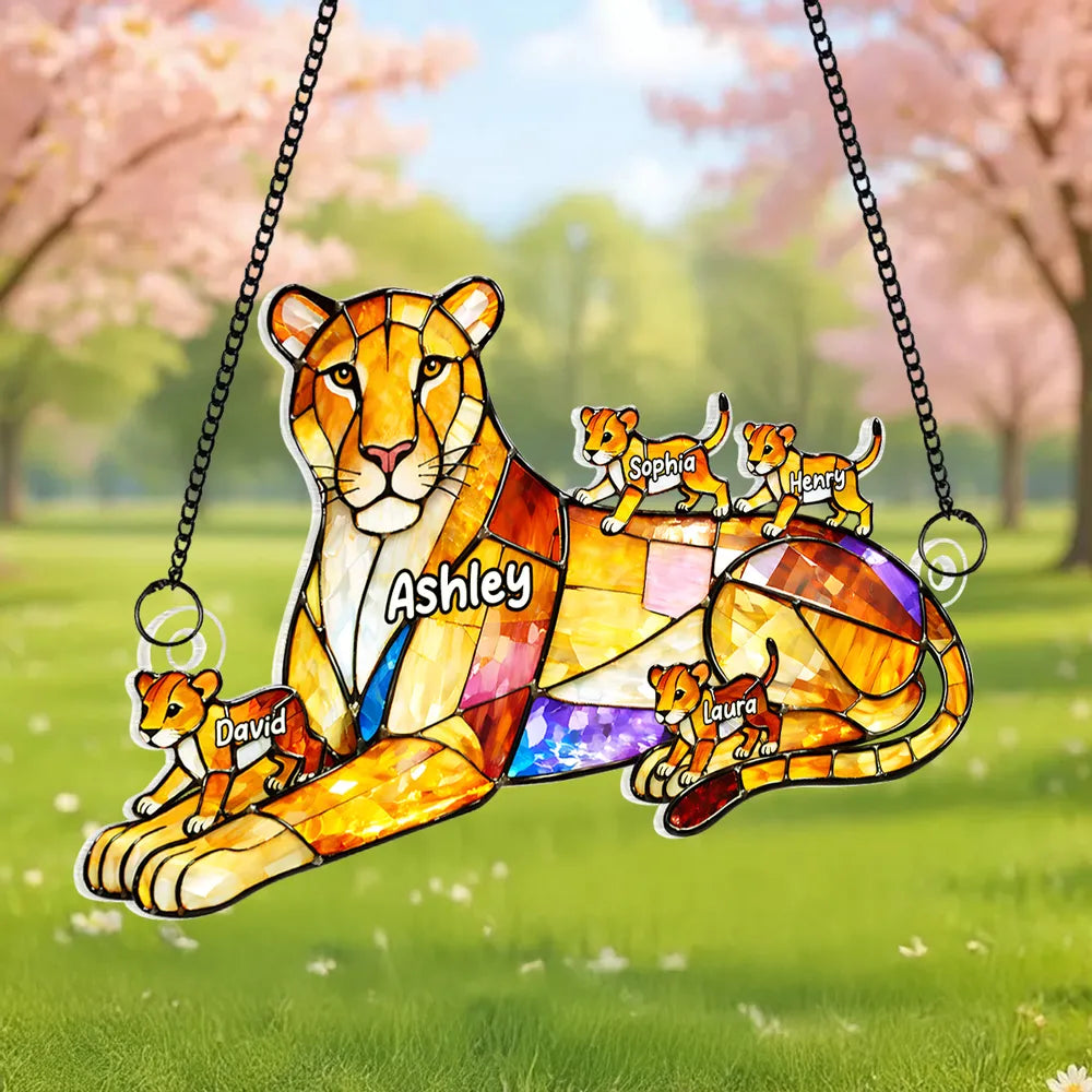 Personalized Lion Mom and Cubs Acrylic Suncatcher Ornament for Sunny Window Decor, Unique Gift for Mom or Grandma
