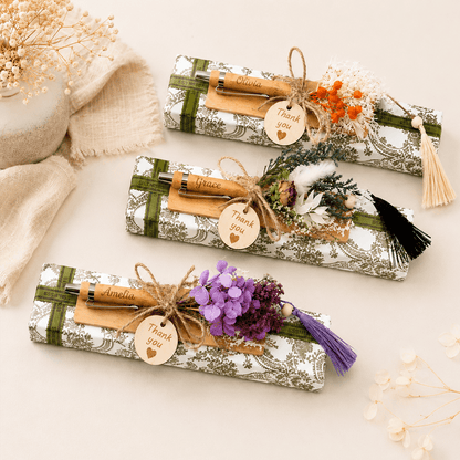 Personalized Wooden Pen & Bookmark Gift Set with Dried Flowers, Custom Engraved Thank You Gift for Teachers, Friends & Coworkers