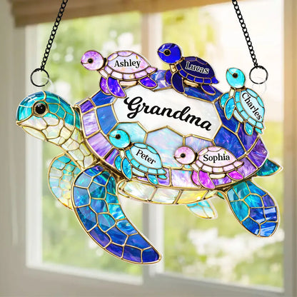 Acrylic Suncatcher Ornament for Grandma with Sea Turtle Family, Beachy Window Decor with Rainbow Shine, Thoughtful Personalized Gift