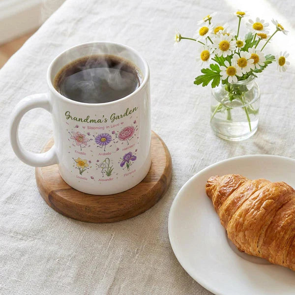 Personalized Ceramic Mug With Grandma's Garden Birth Flowers, Creative Gift for Grandma's Morning Coffee