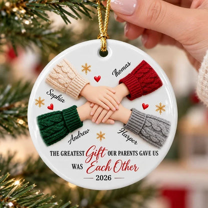 Personalized Ceramic Ornament, Sibling Bond Keepsake with Stacked Hands, Creative Holiday Gift for Family