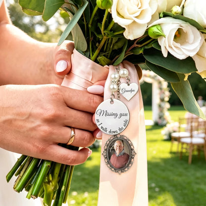 Personalized Pearl Photo Charm with Missing You Tribute, Creative Memorial Gift for a Bride's Bouquet