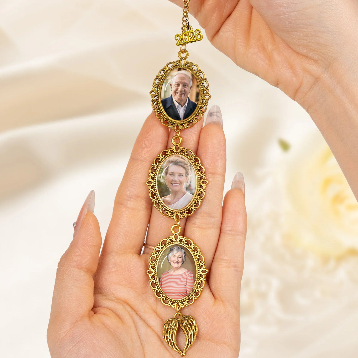 Personalized Stainless Steel Tassel Charm with Custom Photos for Graduation Cap Tassel, Meaningful Memorial Gift