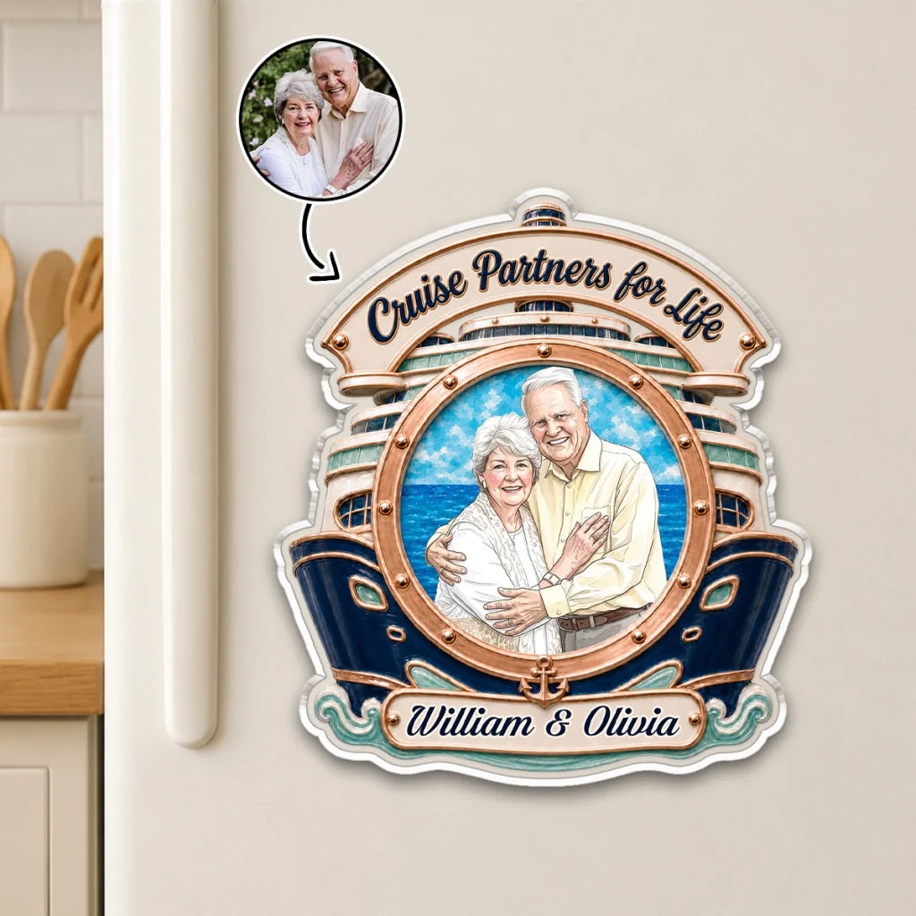 Personalized Acrylic Magnet with Embracing Couple on Ocean Cruise, Watercolor Travel Keepsake, Unique Gift for Couple