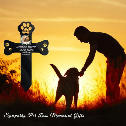 Personalized Metal Garden Stake, Custom Dog Memorial with Paw Prints for Outdoor Garden, Unique Gift for Pet Owners