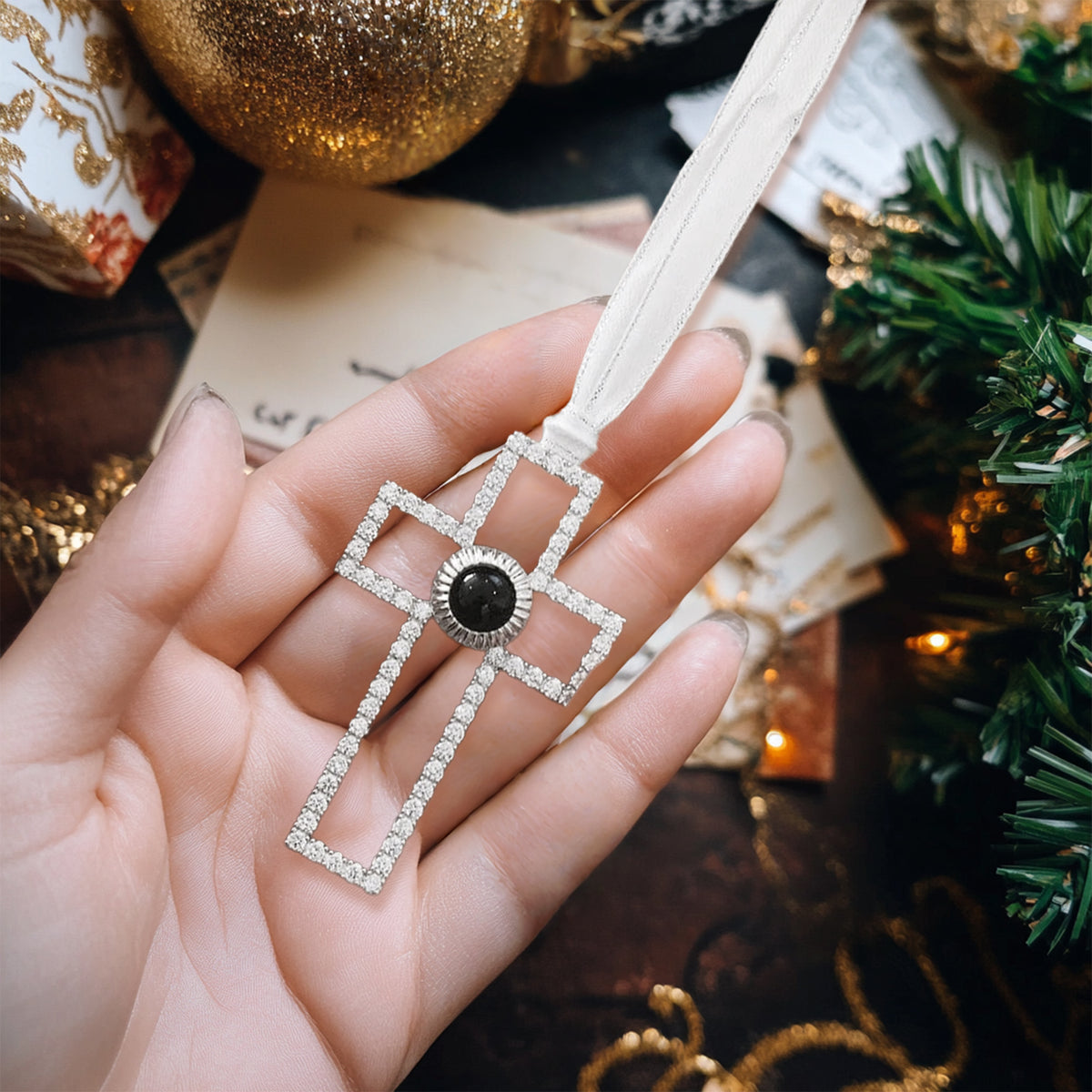 Personalized Photo Ornament - Capture Your Love in Sparkling Elegance