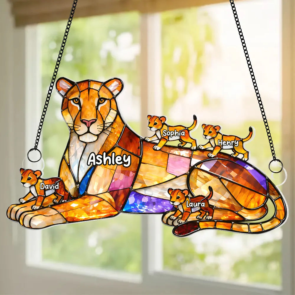Personalized Lion Mom and Cubs Acrylic Suncatcher Ornament for Sunny Window Decor, Unique Gift for Mom or Grandma