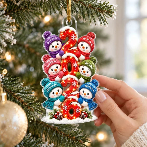 Personalized Acrylic Ornament, Snowman Family Gathered in Winter, Heartwarming Keepsake and Creative Gift for Parents