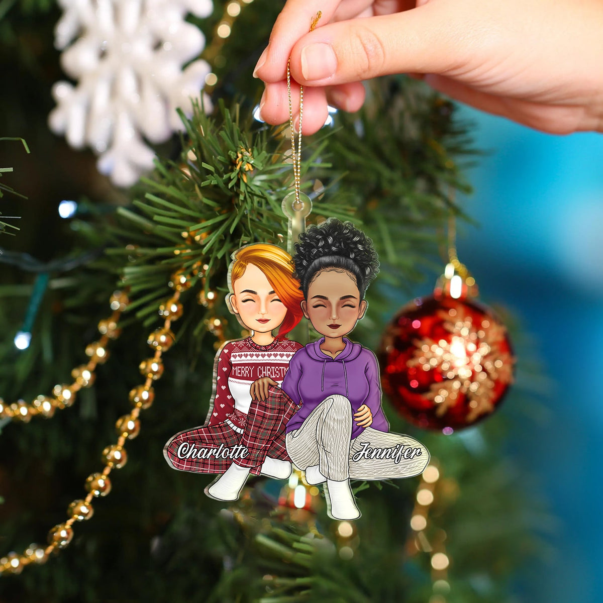 Personalized Couple Ornament - Adorable Sitting Pose Gift for Christmas and Anniversaries