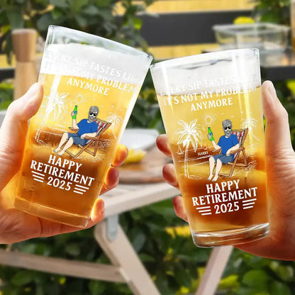 Personalized Retirement Beer Glass With Beach Lounge Design Funny Gift Idea For Men A Classy Home Bar Keepsake