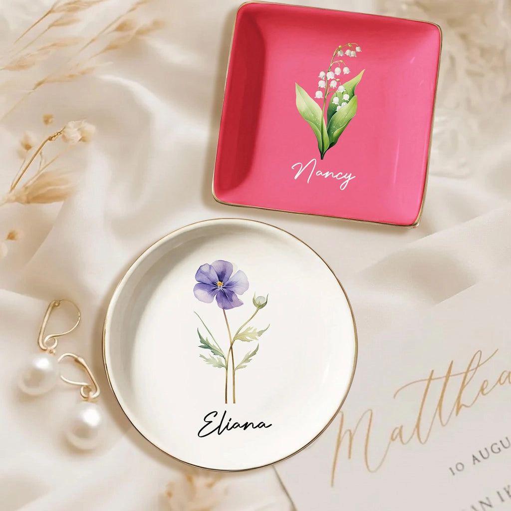 Elegant Personalized Jewelry Dish with Birth Flower Design for Daily Jewelry Storage, Thoughtful Gift for Mom or Friend