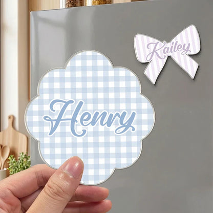 Personalized Acrylic Magnet with Bow and Scalloped Designs, Creative Gift for Family, Cheerful Kitchen Decor