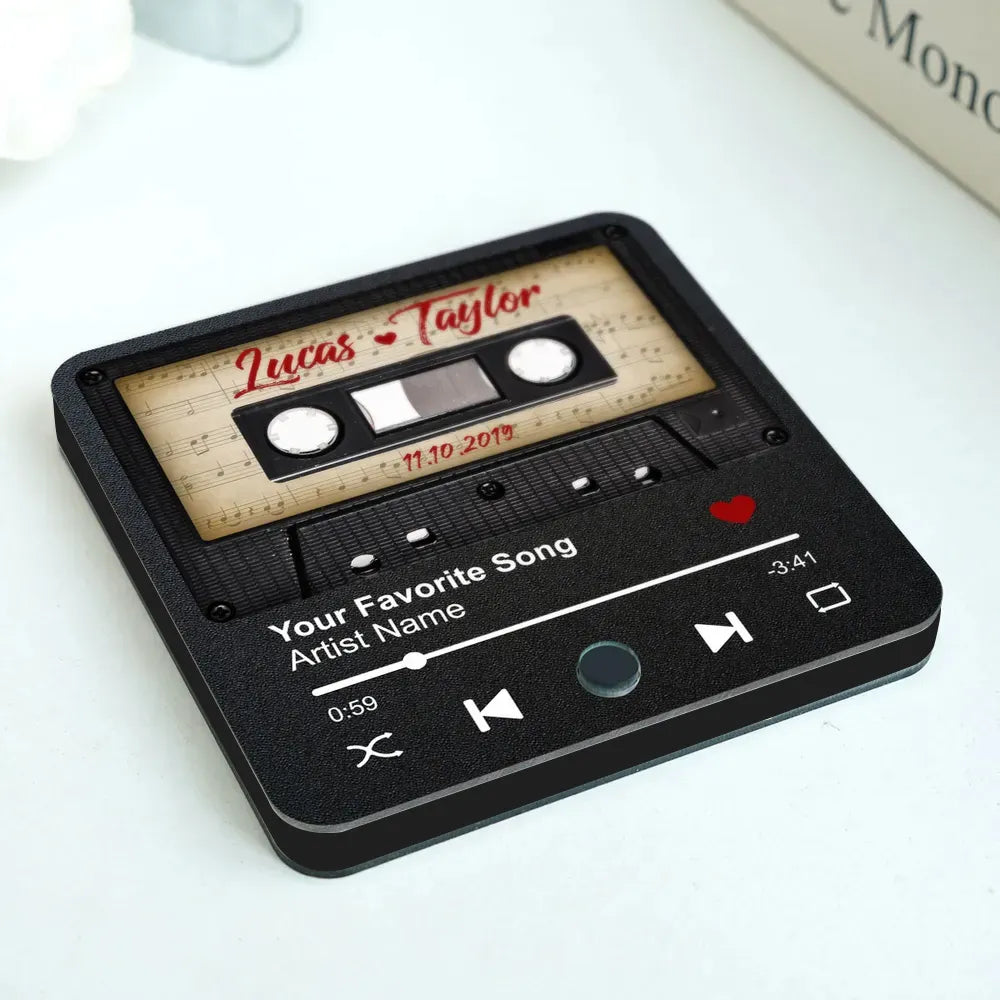 Retro Cassette Acrylic Music Magnet – A Romantic Gift for Lovers with Clear Print & Timeless Design