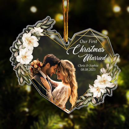 Heart-Shaped Acrylic Ornament with Wedding Design, Celebrating Romantic Moments, Perfect Gift for Newlyweds