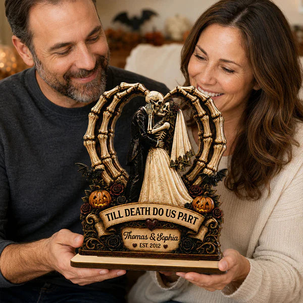 Personalized 2-Layer Wooden Plaque, Kissing Skeleton Couple Halloween Decor, Unique Gift for Couples