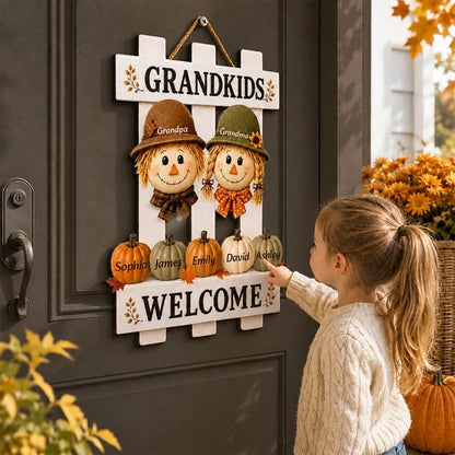 Grandkids Welcome Personalized Wooden Sign, Cute Autumn Door Decor, Creative Family Gift for Grandparents