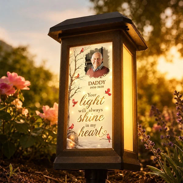 Personalized Solar Garden Stake Light, Cardinal Tribute for an Evening Garden, Unique Sympathy Gift for Family