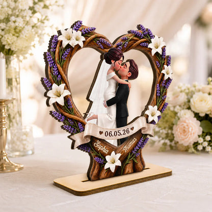 Custom Wooden Plaque with Romantic Couple Illustration, Creative Gift for Newlyweds and Anniversary Display