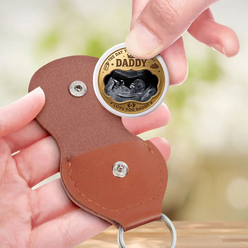 Custom Pocket Hug Love Token, Heartwarming Daddy Keepsake with Baby Ultrasound, Creative Gift for Dad