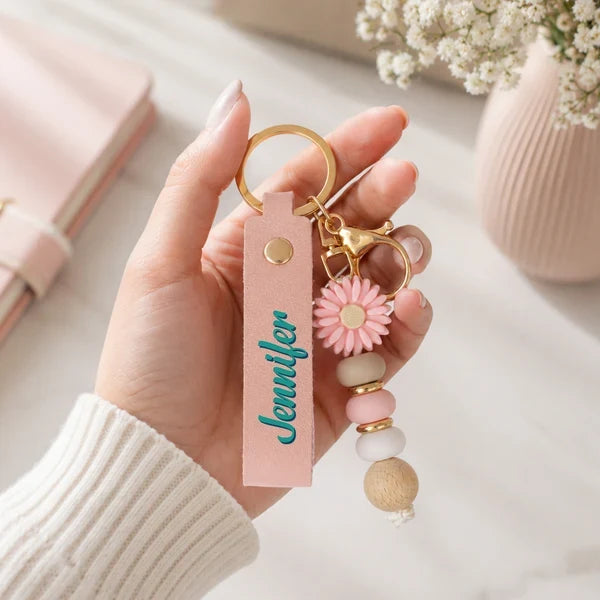 Personalized PU Leather Daisy Keychain, Cheerful Earth Tone Keepsake, Creative Gift for Daughter, Teacher or Coworker