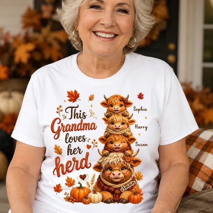 Unique Personalized Grandma Highland Cow Sweatshirt, Autumn Pumpkin Creative Gift for Grandma