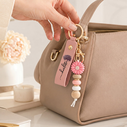 Personalized Daisy Keychain with Birth Flower, Pastel Beads and Bestie Message, Unique Gift for Best Friend