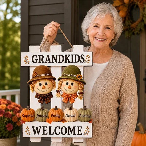 Grandkids Welcome Personalized Wooden Sign, Cute Autumn Door Decor, Creative Family Gift for Grandparents