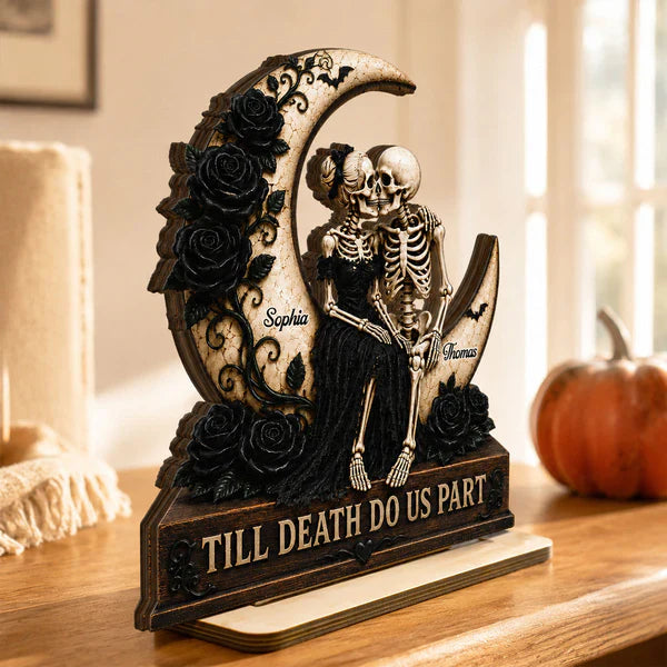 Personalized 2-Layer Wooden Plaque, Kissing Skeleton Couple on Crescent Moon, Unique Gift for Couples