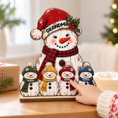 Personalized Wooden Plaque with Grandma and Grandkids Snowmen, Rustic Red Christmas Decor, Unique Gift for Grandma