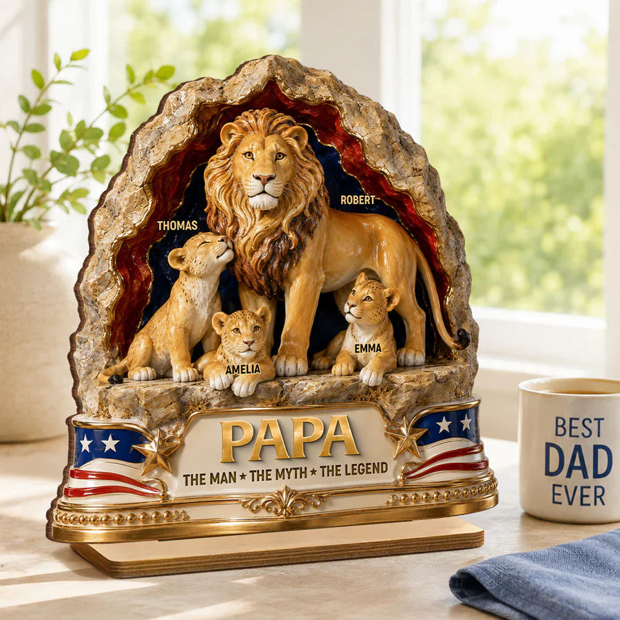 Personalized 2-Layer Wooden Plaque With Lion Dad & Cubs, Unique Father's Day Gift for Dad
