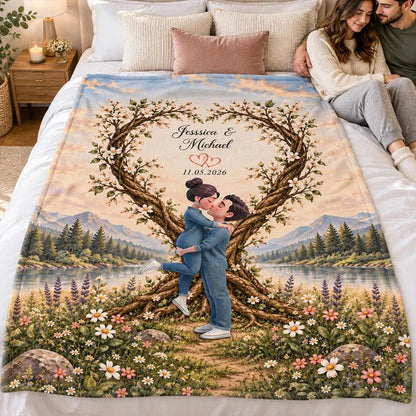 Fleece Blanket with Romantic Mountain Lake Scene and Kissing Couple, Personalized Creative Gift for Her or Him