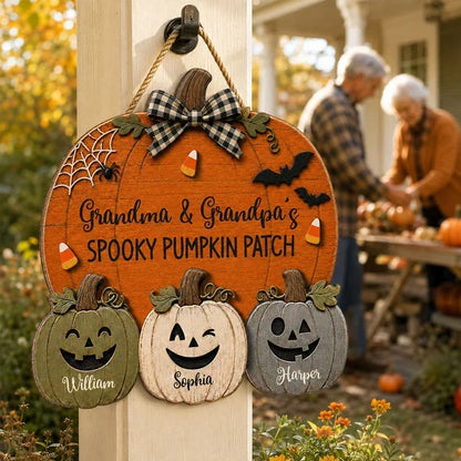 Personalized Wooden Sign, Smiling Jack-o'-Lantern Family Keepsake, Creative Halloween Gift for Grandma & Grandpa