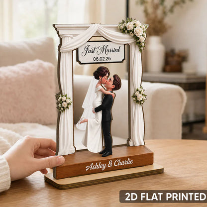 Personalized 2-Layer Wooden Plaque with Kissing Bride & Groom, Beach Wedding Unique Gift
