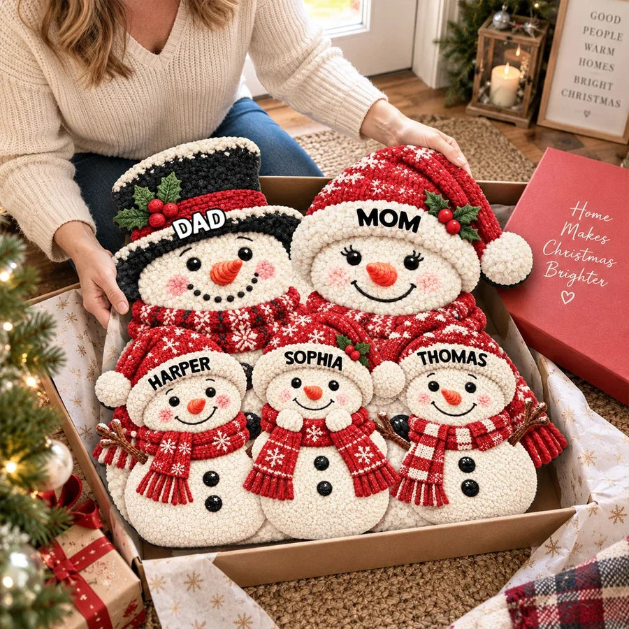 Snowman Family Shaped Doormat, Personalized Winter Welcome Decor, Heartwarming Creative Gift for Grandparents and Family