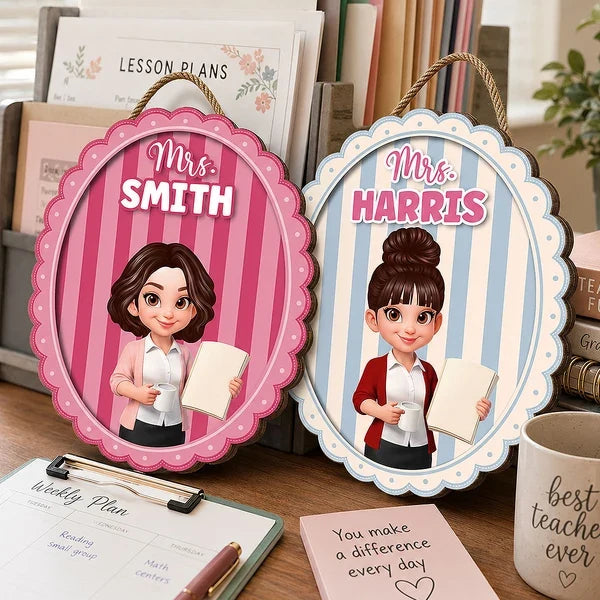 Personalized Wooden Sign for Teacher, Pink Cartoon Classroom Door Decor, Creative Gift for Back to School