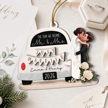 Personalized 2-Layer Wooden Ornament, Kissing Bride & Groom Creative Wedding Gift for Couple